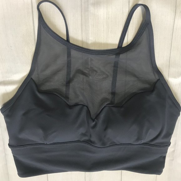 LULULEMON Adore Your Core Bra Scallop Mesh Crew 4